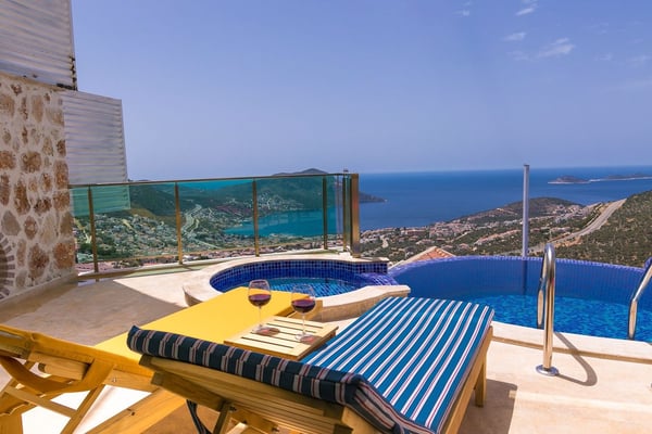 Villa Suzinak, Korunaklı Havuzlu, Denize Yakın, Jakuzili Villa 1