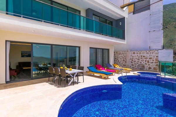 Villa Suzinak, Korunaklı Havuzlu, Denize Yakın, Jakuzili Villa 2