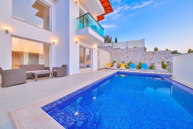 Villa Nihavend-5, Muhafazakar Yüzme Havuzlu, Deniz Manzaralı 3